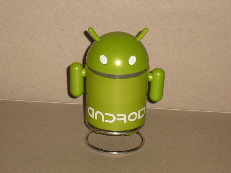 Android 安卓小綠人造型音箱 ◎可插TF卡及USB輸入.FM廣播.LED炫光喇叭