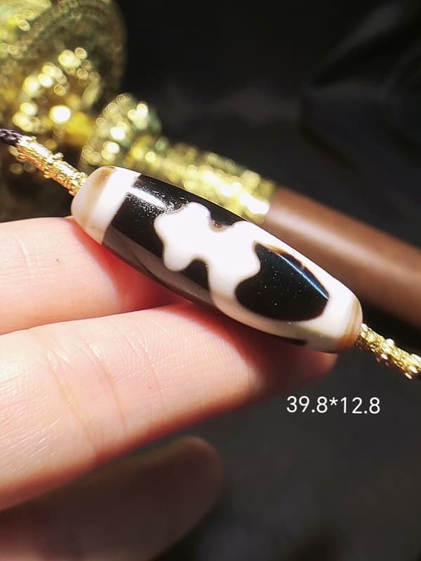 至 纯 天 珠 チベットジービーズ 西藏天珠 至純天珠 風化馬蹄紋 朱砂