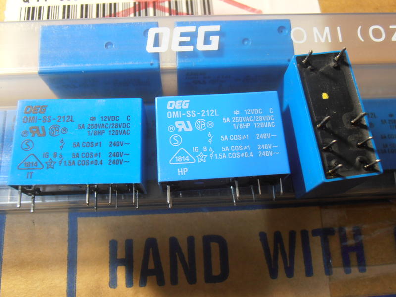 OMI-SS-212L 12VDC DPDT 2C 繼電器  DIP8  DEG
