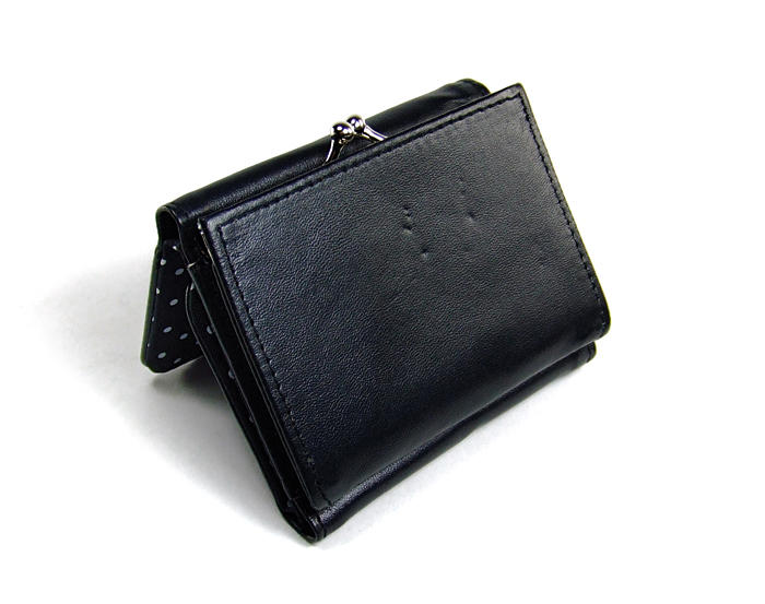 複合式皮夾(黑色)，可當錢包零錢包的兩用設計，內可放紙鈔與三張卡片，零錢包為傳統撥開壓閉式(免運費)