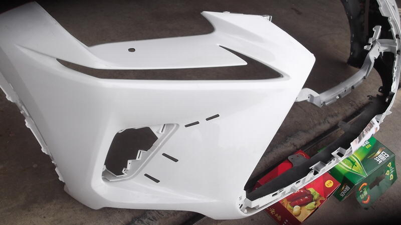 LEXUS NX300 350 F SPORT版 18-21年 中古 正廠 前保桿 | 露天市集 | 全台最大的網路購物市集