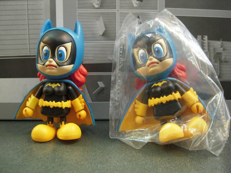 hot toys  BATMAN mini COSBABY BATGIRL 蝙蝠女 脖子軸包裝內脫斷落可黏回(請看說明)