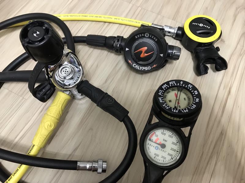 AQUALUNG CALYPSO 水精靈 調節器組 AQUA LUNG 二用錶 近全新 潛水調節器 一年保固