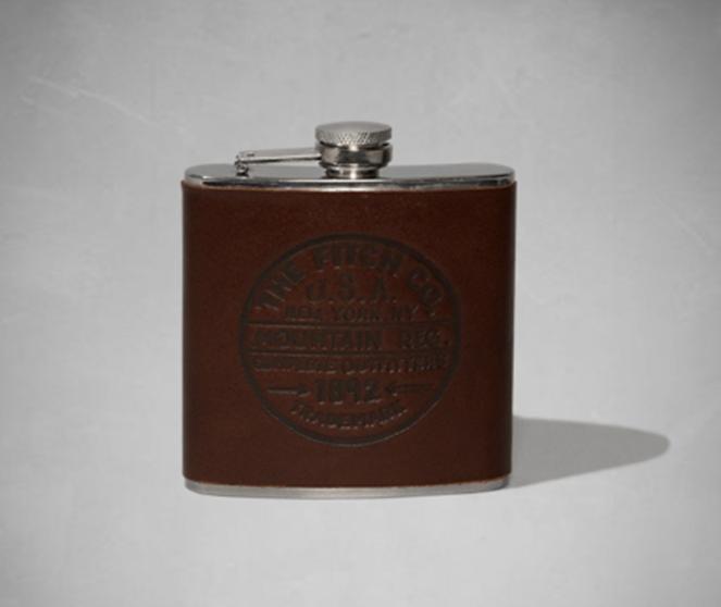 A&F Leather Bound Flask 【全新真品 】皮革徽章隨身酒壺 