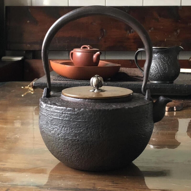 銀摘松下電器昭和28年生共箱鉄瓶 小確幸}}} 昭和28年松下電器創業