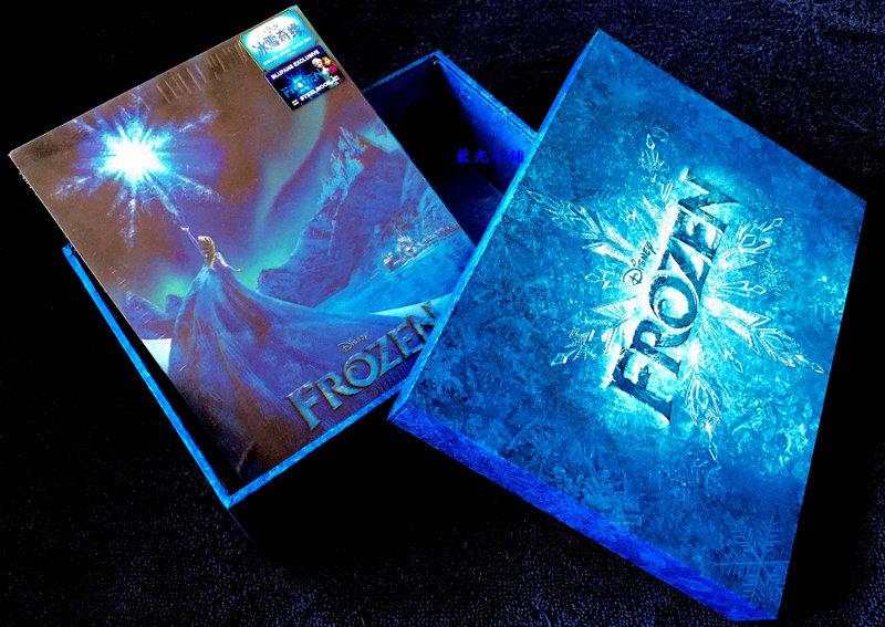 [藍光小舖][現貨] 冰雪奇緣 Frozen 3D+2D＋CD+DVD 4碟姐妹相逢終極鐵盒版[台式繁中字幕]限購一套