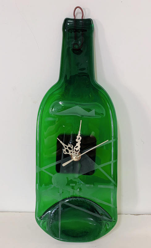 深綠色玻璃酒瓶造型時鐘/掛鐘