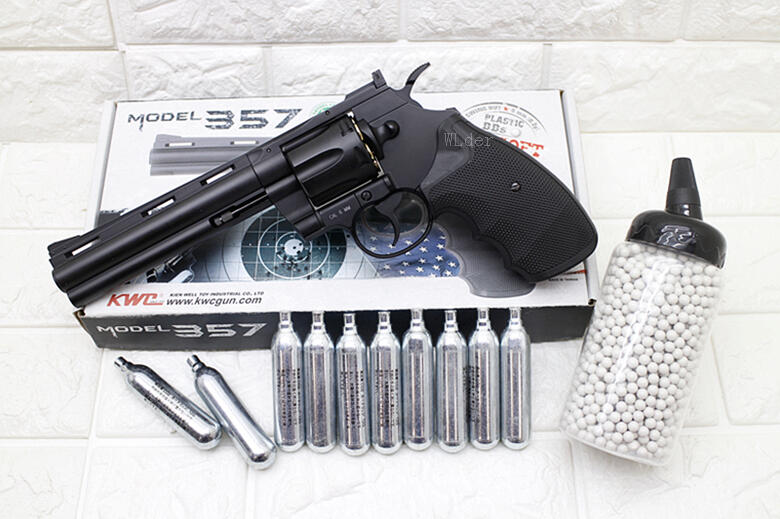 KWC 6吋 左輪 手槍 CO2槍 + CO2小鋼瓶 + 奶瓶 (  KC-68 轉輪短槍城市獵人牛仔巨蟒