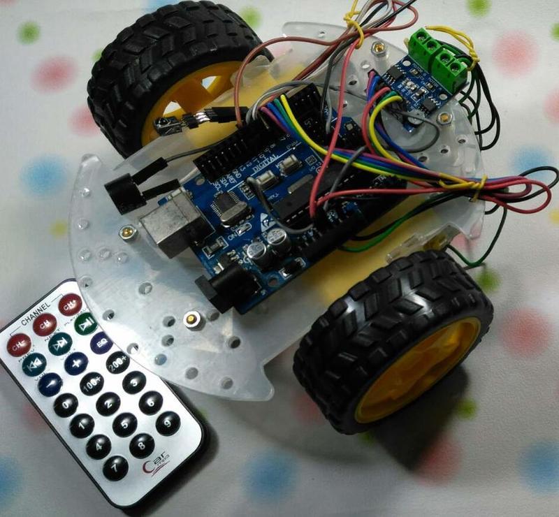 偉克多--Arduino 專題製作=紅外線遙控車，成品，含USB 電源測試線+C程式設計