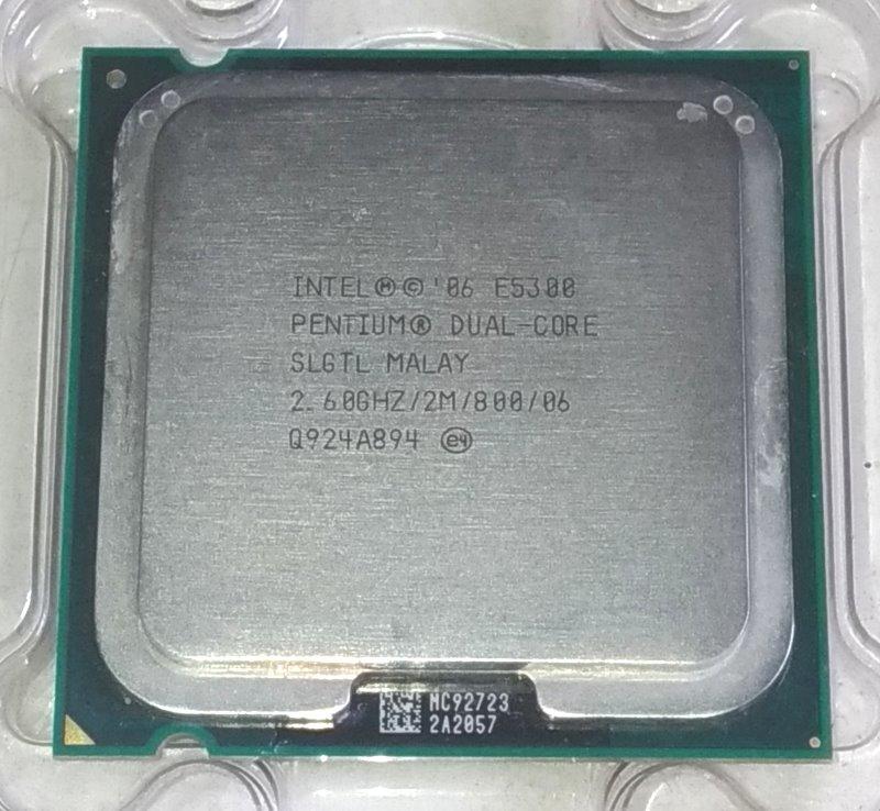775 腳位 Intel CPU 處理器 Dual-Core E5300 ( 2.6 GHz/ 2M /800 )