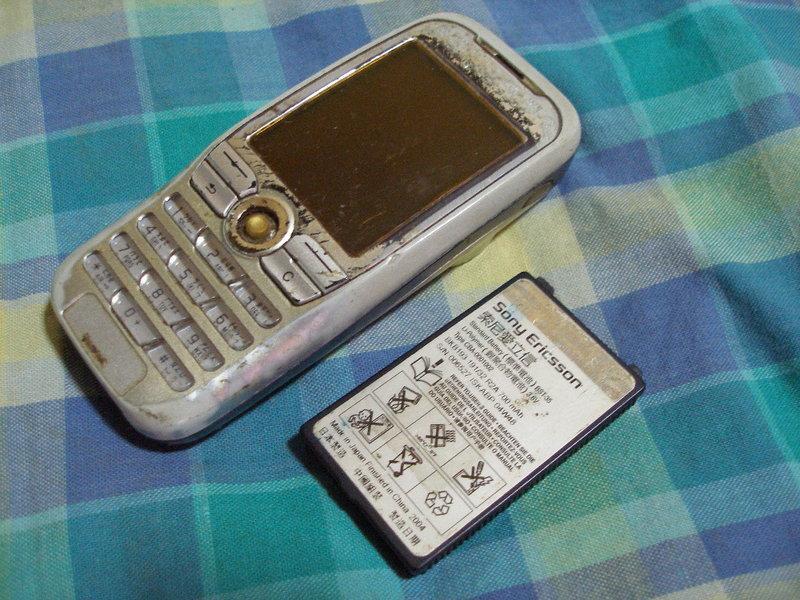 Sony Ericsson K500i 手機(( 原廠電池 ))