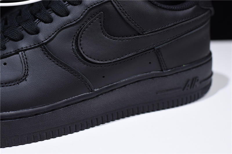 Nike Air Force 1'07 Qs Swoosh Pack Black AH8462 - 002 - GmarShops - Nike  Vêtements Serviettes