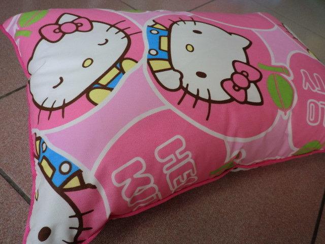 【nike100m】HELLO KITTY 凱蒂貓 小童枕 休憩枕 午安枕 正版授權 台灣製