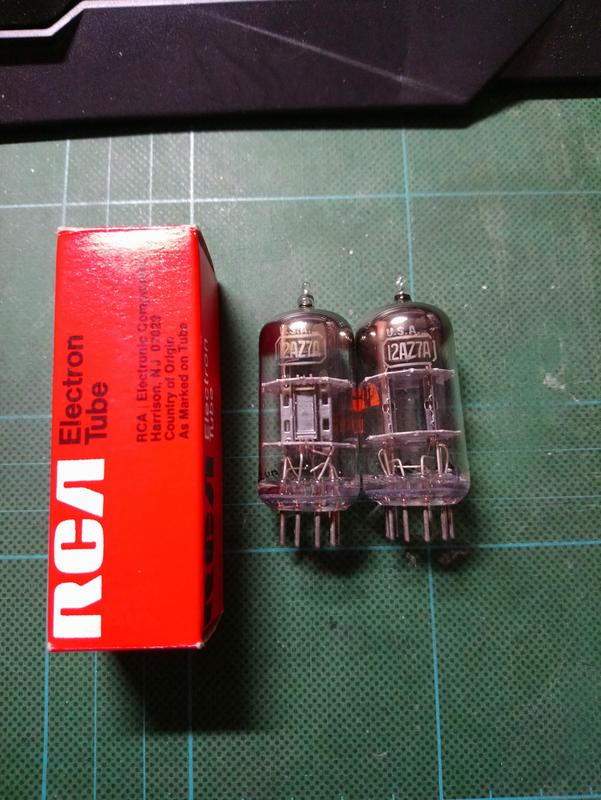 1標2支 美國 RCA 12AZ7A 真空管, 老管新品, 黑屏, 附原廠紙盒, 約1960Y, 已檢
