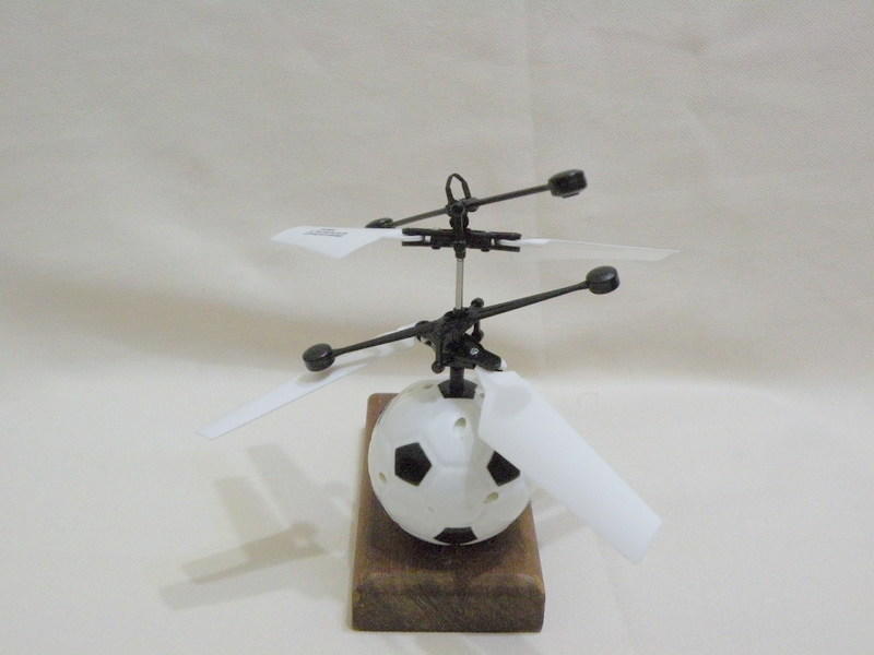 足球感應式飛行器