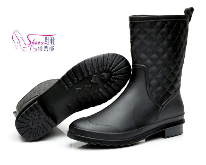 雨靴．預購【鞋鞋俱樂部】【054-913】簡約菱格造型時尚防水中筒雨鞋．黑色
