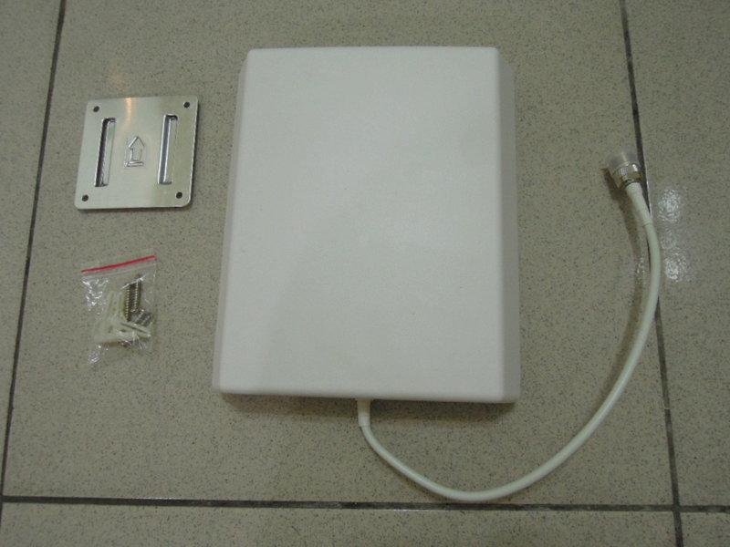1.2G 12dB 平板天線 ( N 連接器 N Female connector )