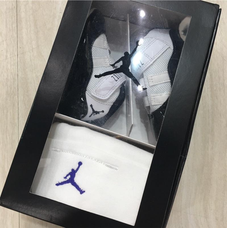 Jordan 11 sale retro gift pack