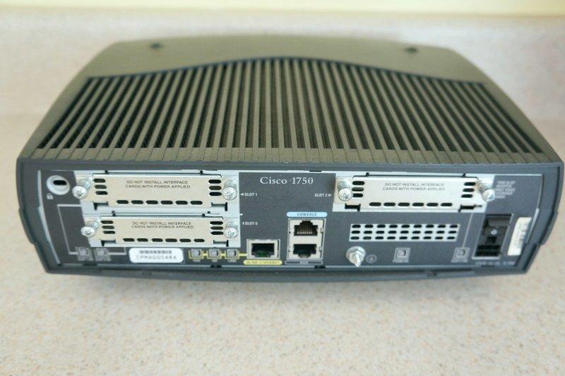 Sell CISCO 1750 ( 8F/ 32D ) Modular Access Router 含運費 | 露天市集 | 全台最大的網路購物市集