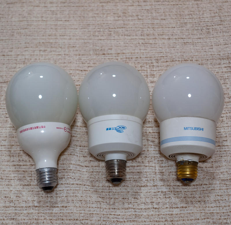 二手傳統燈泡，非省電型，隨機出貨不挑款式