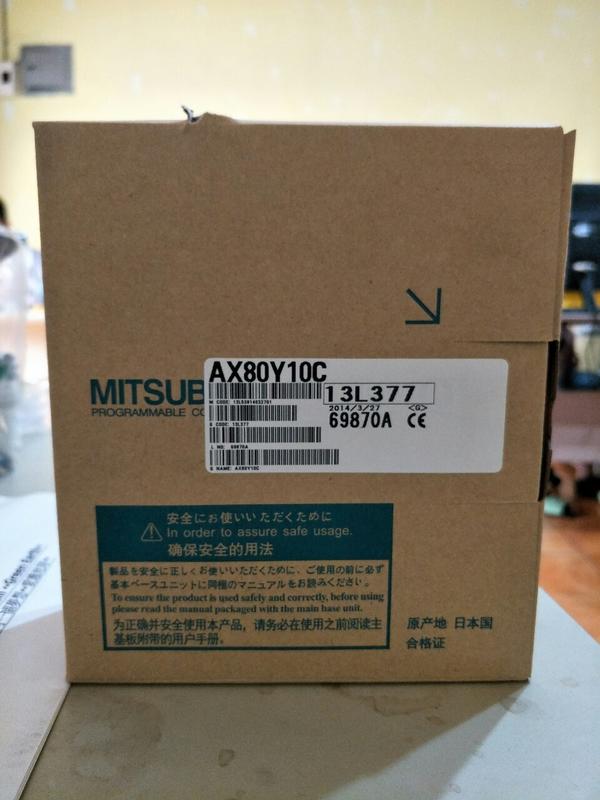MITSUBISHI AX80Y10C PLC 控制器