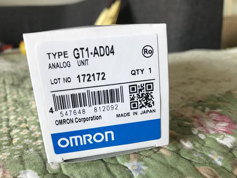 OMRON GT1-AD04 PLC 控制器