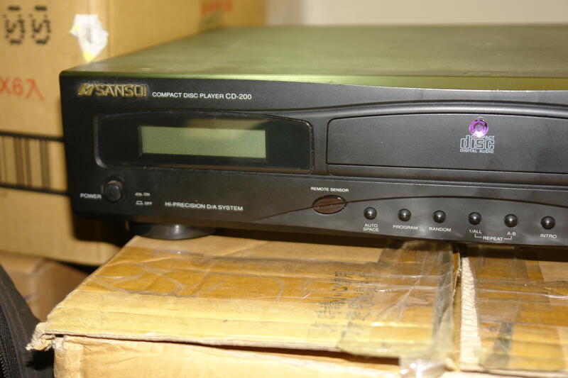 二手 山水 sansui ompact disc player  CD 200  播放器雷射頭九成新 數秒讀取 功能正常