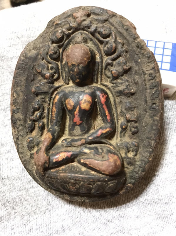 16世紀西藏泥塑擦擦佛像 老天珠