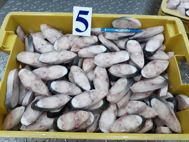 【佳魚水產】銀鯰魚片 巴沙魚（5號8-10A/斤)10kg/箱 一箱約133片~166片左右