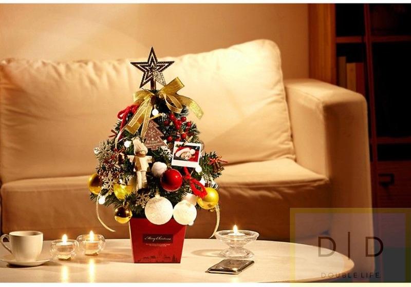 超可愛 迷你聖誕樹 發光 桌上聖誕樹 聖誕樹 發光聖誕樹 帶燈桌面聖誕樹