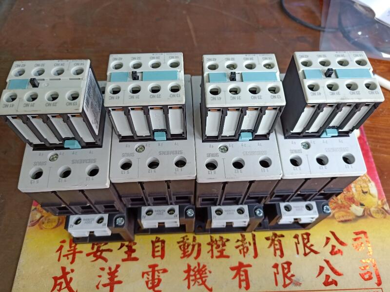 西門子 電磁接觸器 3RT1035-1AG20 + 3RH1921-1FA22