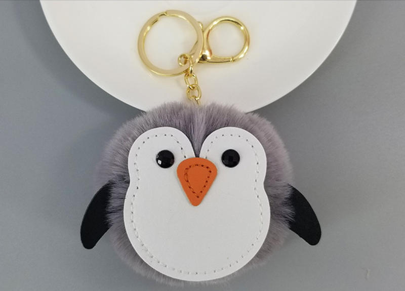 尾牙交換禮物企鵝毛球包包掛件/鑰匙扣毛毛球吊飾