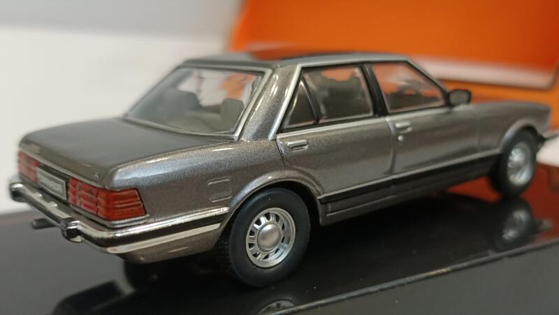 CLC451 - FORD GRANADA MK II 2.8 GL 1982 METALLIC BLUE/BLACK 1:43 Ixo Model Auto Stradali Modellino - Ixo Model