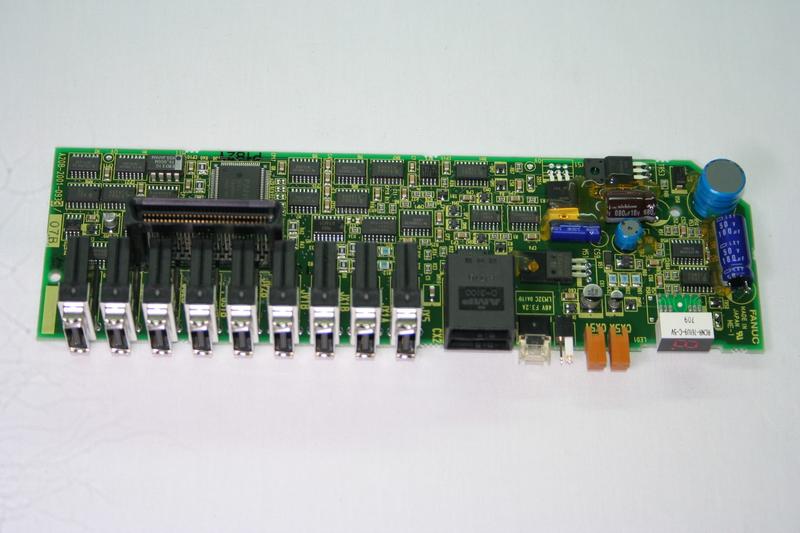 FANUC A20B-2001-0933 2001 093 伺服 基板 機板 側板 Servo PCB svm 模組