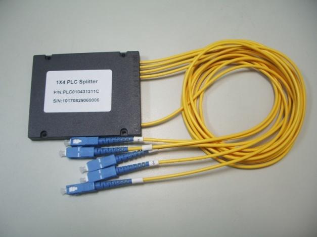 [Mika光纖賣場] 1X4 SC/PC PLC單模光分歧器 光耦合器 分光器 光分歧器 分波器 WDM 1M