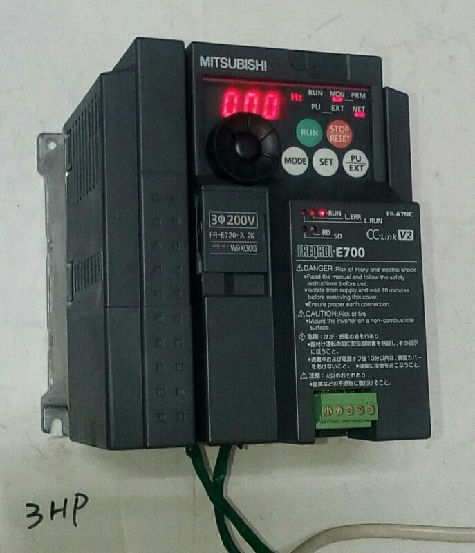 🌞二手現貨保固MITSUBISHI三菱E700變頻器FR-E720-2.2K三相220V 3馬力FR