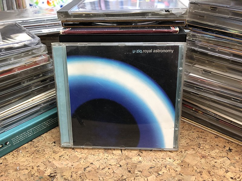 《紅舍小舖》經典電音µ-Ziq – Royal Astronomy邁克·帕拉迪那斯 [二手正版CD ]九成新