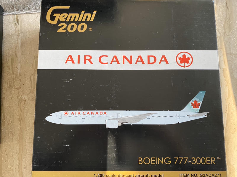 Gemini200 1:200 Boeing 777-300ER Air Canada, C-FRAM