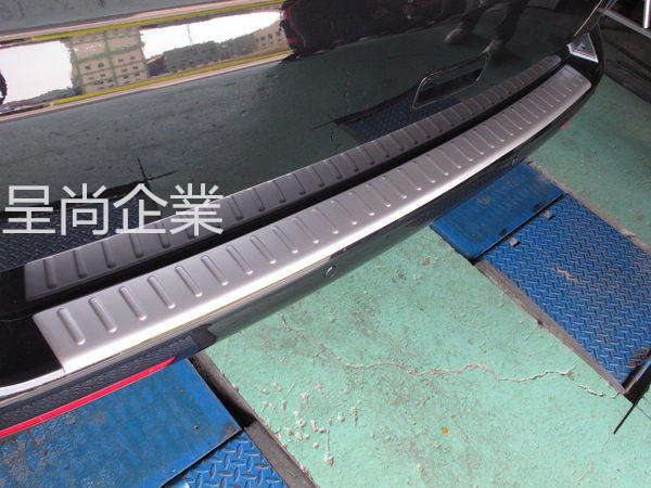 【呈尚企業】 福斯 T5 後護板 後保飾板 外護板 行李箱飾條  高質感 ABS材質 台灣製