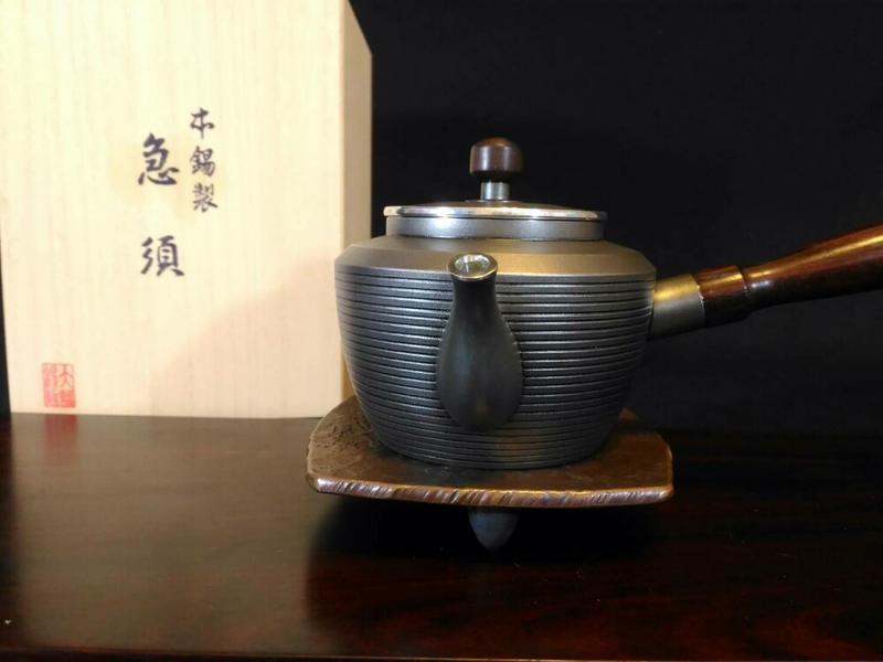 日本側把茶壺，日本煙波浪華傳統手作錫器，約250cc，全新品，不含壺承。