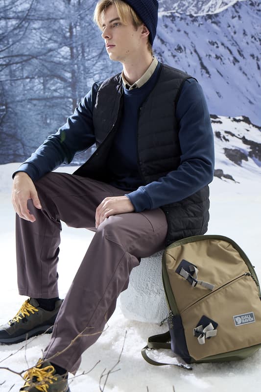 多件優惠【WILDLAND荒野】男700FP輕暖V領羽絨背心 0B32176 JIS日規90/10羽絨/內搭背心/野雁