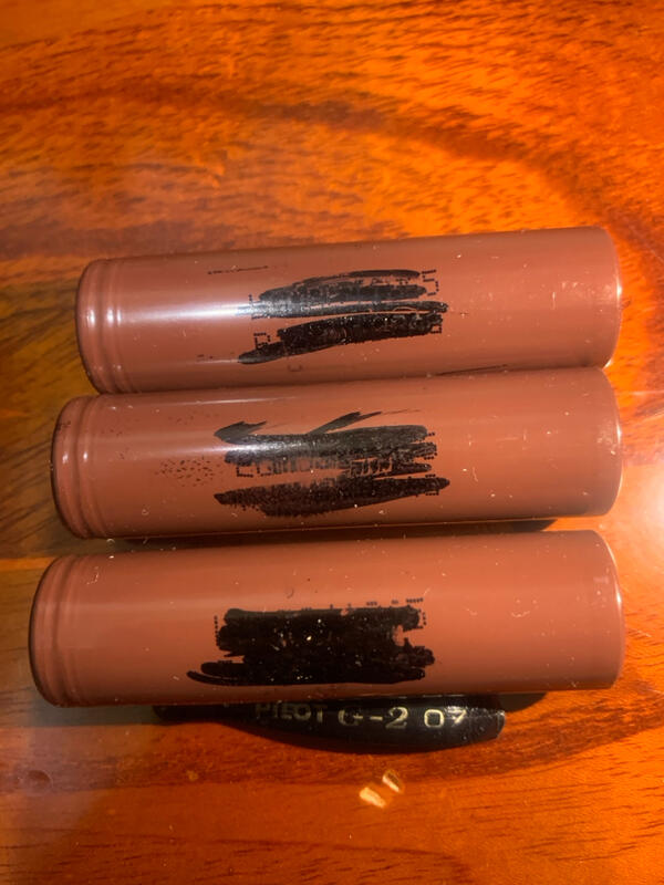 全新品18650LG LGABC41865電壓3.65。2750mA編碼塗黑查證確為LGABC41865無誤 | 露天市集 | 全台最大的網路購物市集